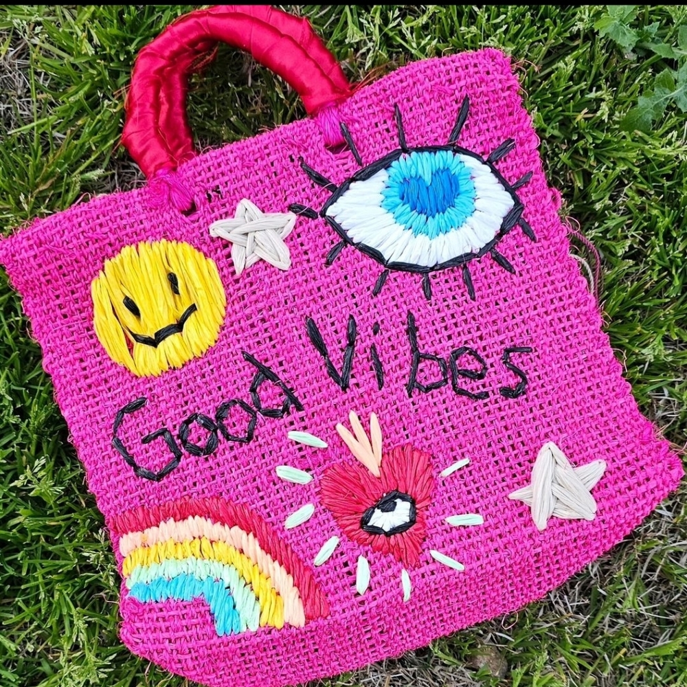 Handmade good vibes artesanalpurse
